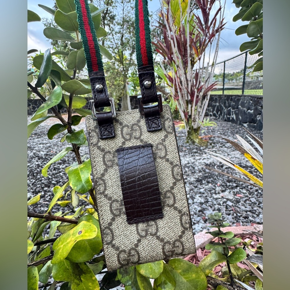 Gucci GG Supreme Canvas ID Holder Lanyard Neck Pouch - Picture 3 of 6